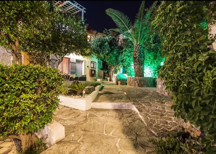 Апартаменти Peaceful And Very Relaxing Near Crete Sea View, Shared Pool, Air Condition Херсонісос