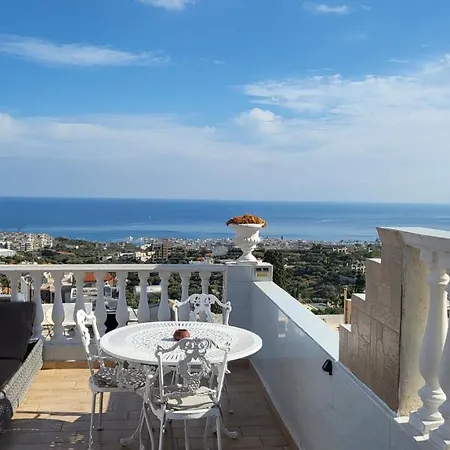 Peaceful And Very Relaxing Near Crete Sea View, Shared Pool, Air Condition הרסוניסוס